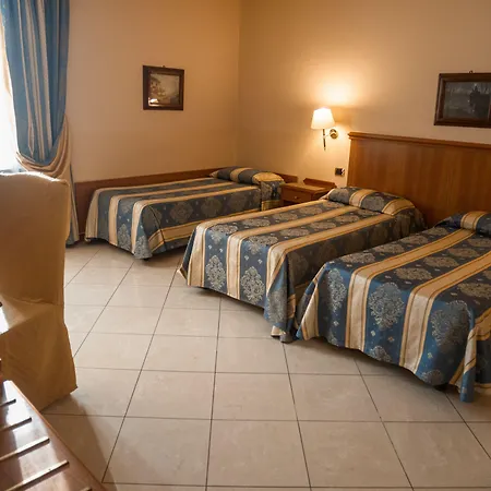 Hotel Dipendenza Londra 3*