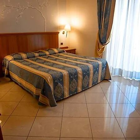 Dipendenza Londra Hotel