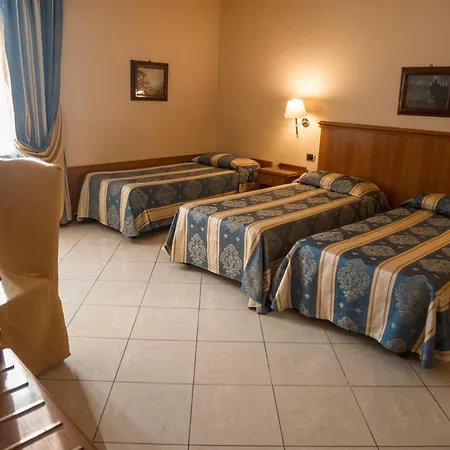 Hotel Dipendenza Londra 3*