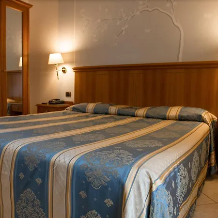Hotel Dipendenza Londra 3*