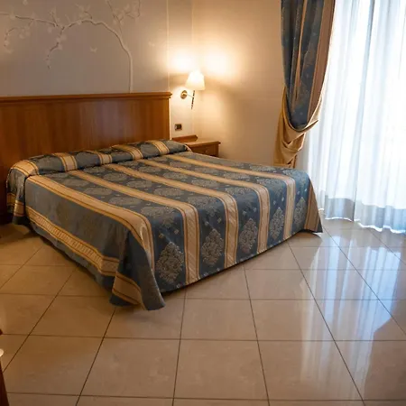 Dipendenza Londra 3* Alessandria